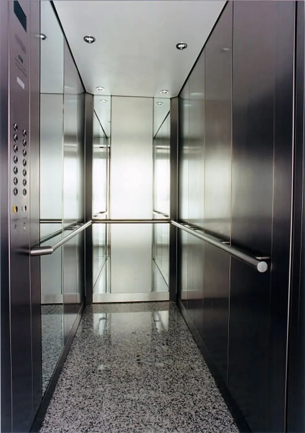 Wartung und Reparaturen aller Hersteller von DS Elevators